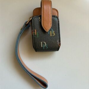 Dooney & Bourke- 🐳 EUC Multicolor Monogram Small Phone/Airpod Case w/ Strap